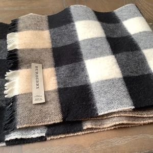 COPY - Burberry 100% Cashmere Scarf